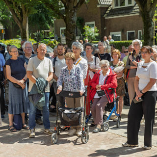 Oplevering woongebouw Vlierestraat met bewoners